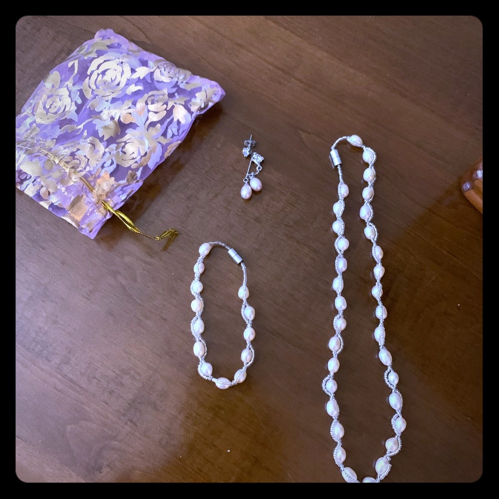 Pearl & silver magnetic jewelry set.